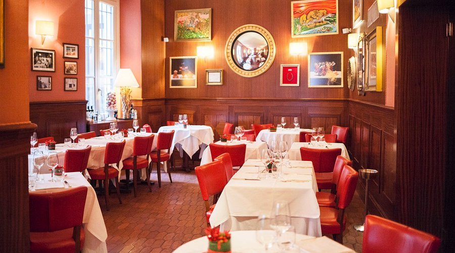 Dal Bolognese Milan traditional Italian restaurant